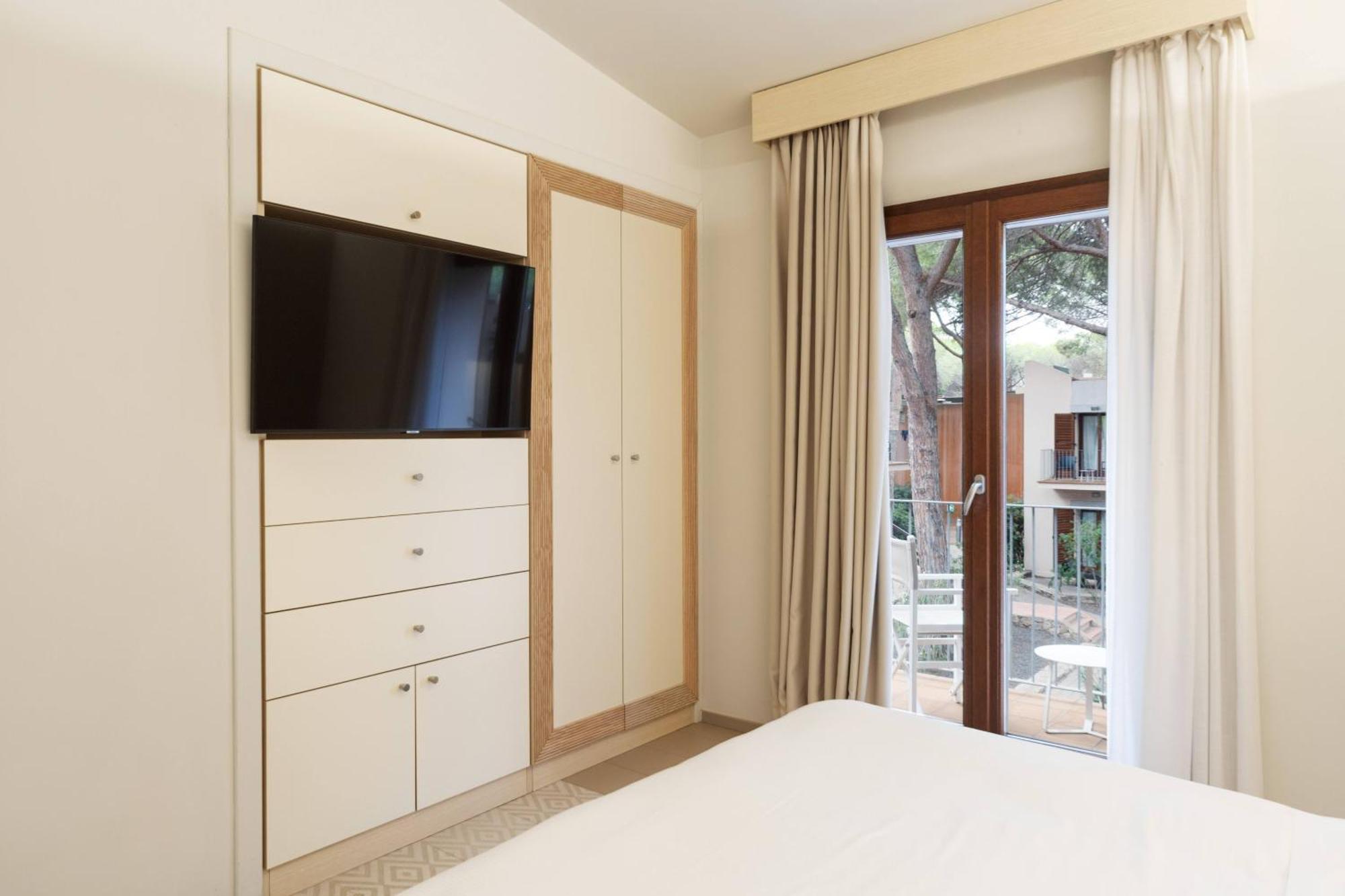 Junior Suite,1765584161:JPEG